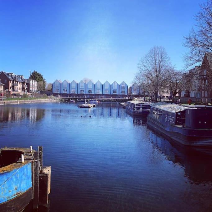 Canal View 2 Bedrooms End Of Terrace Chichester Luaran gambar